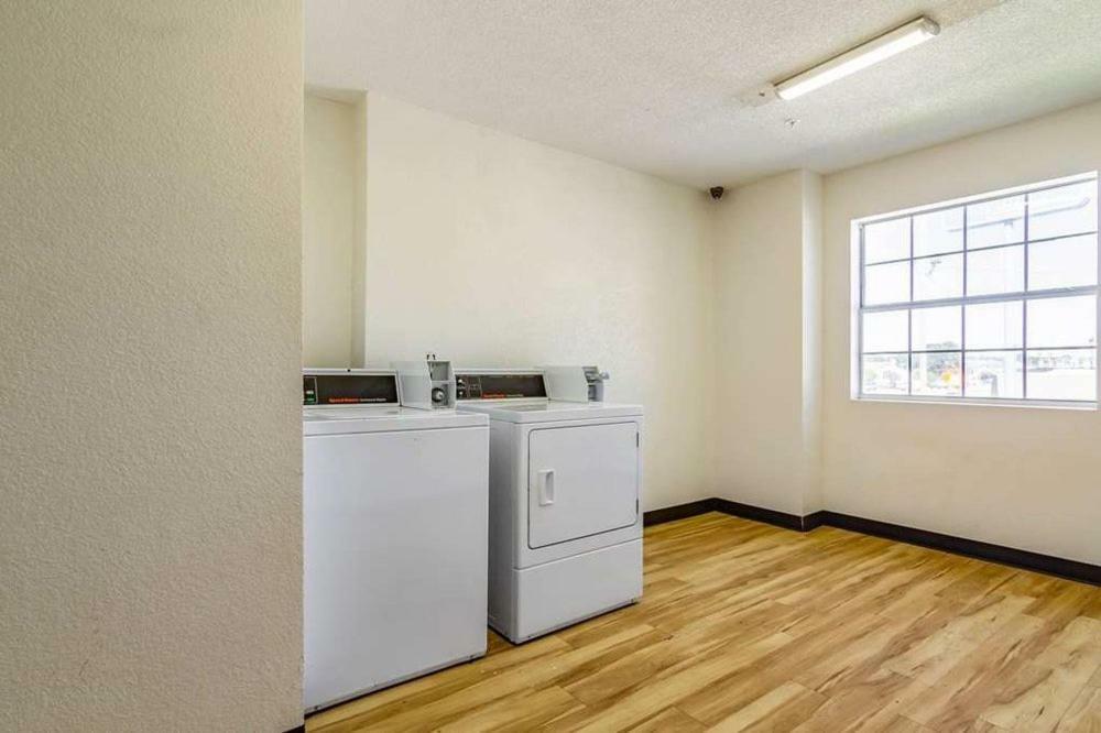 Extended Stay Pensacola Ferry Pass エクステリア 写真